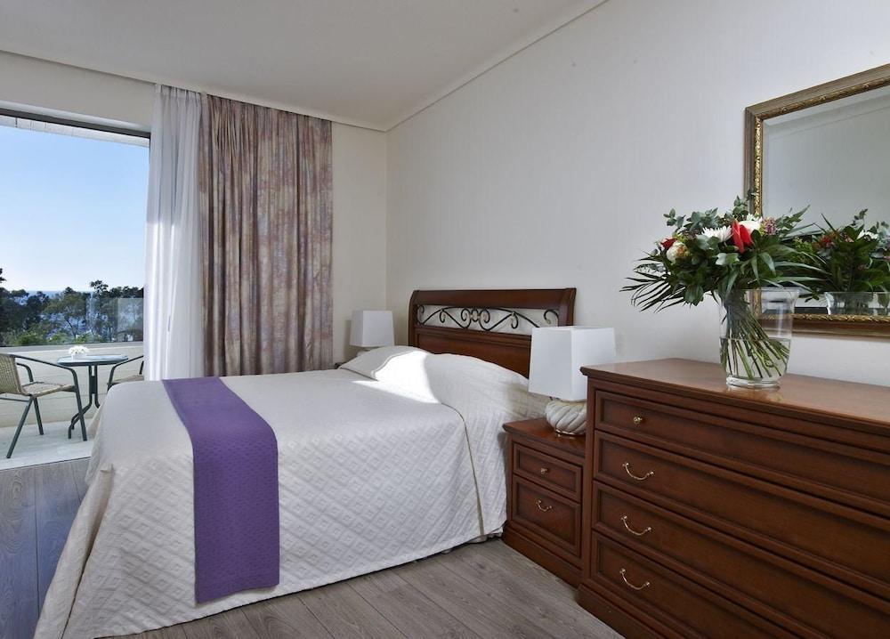Amarilia Hotel Vouliagmeni Exterior photo