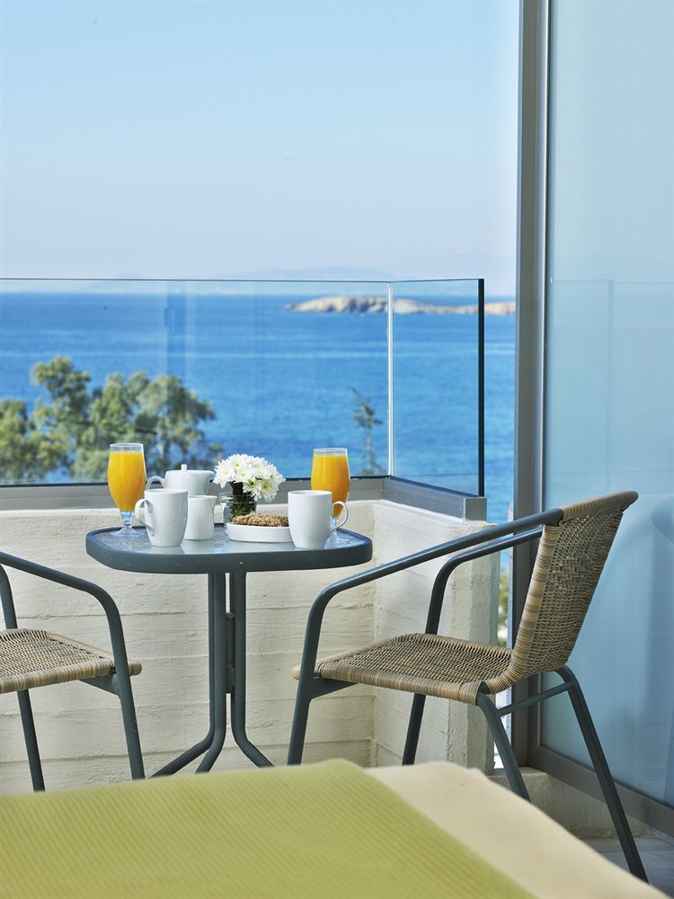 Amarilia Hotel Vouliagmeni Room photo